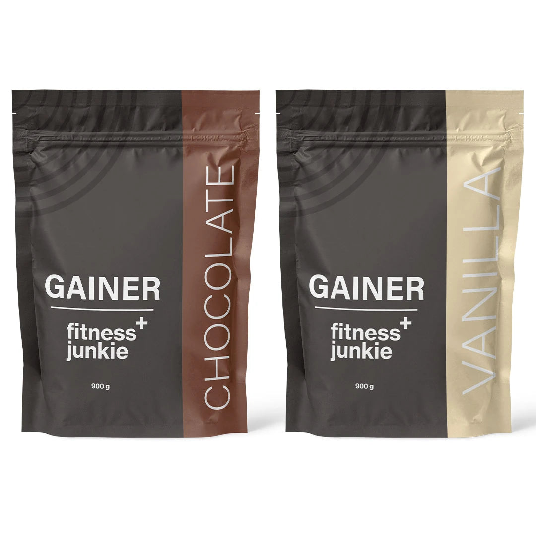 2 x fitnessjunkie Gainer 900 g -mustat pussit ruskeilla ja beigeillä yksityiskohdilla, makuina Chocolate ja Vanilla., kuva 1/1