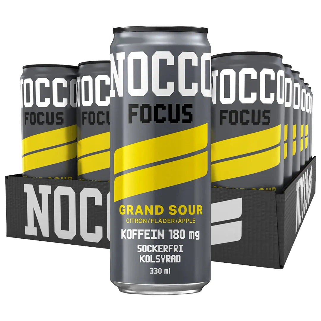24 x NOCCO FOCUS 330 ml Grand Sour i ett svart flak med gråa energidrycksburkar och gula detaljer., bild 1 av 1