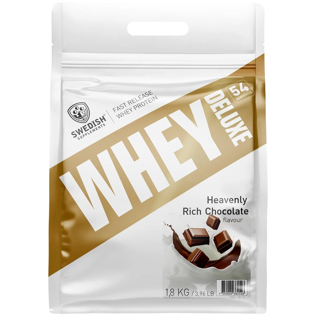 Swedish Supplements Whey Protein Deluxe 1,8 kg -heraproteiinia valkoisessa pussissa kultaisilla yksityiskohdilla, makuna Heavenly Rich Chocolate., kuva 2/3
