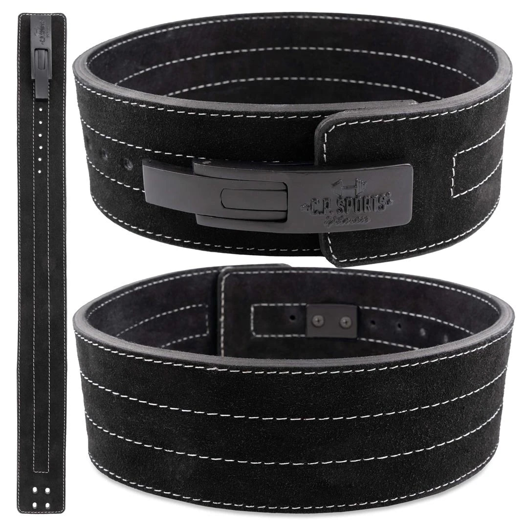 Musta nahkainen C.P. Sports Powerlifting Lever Belt Black -nostovyö valkoisilla tikkauksilla ja mustalla pikalukolla., kuva 1/7