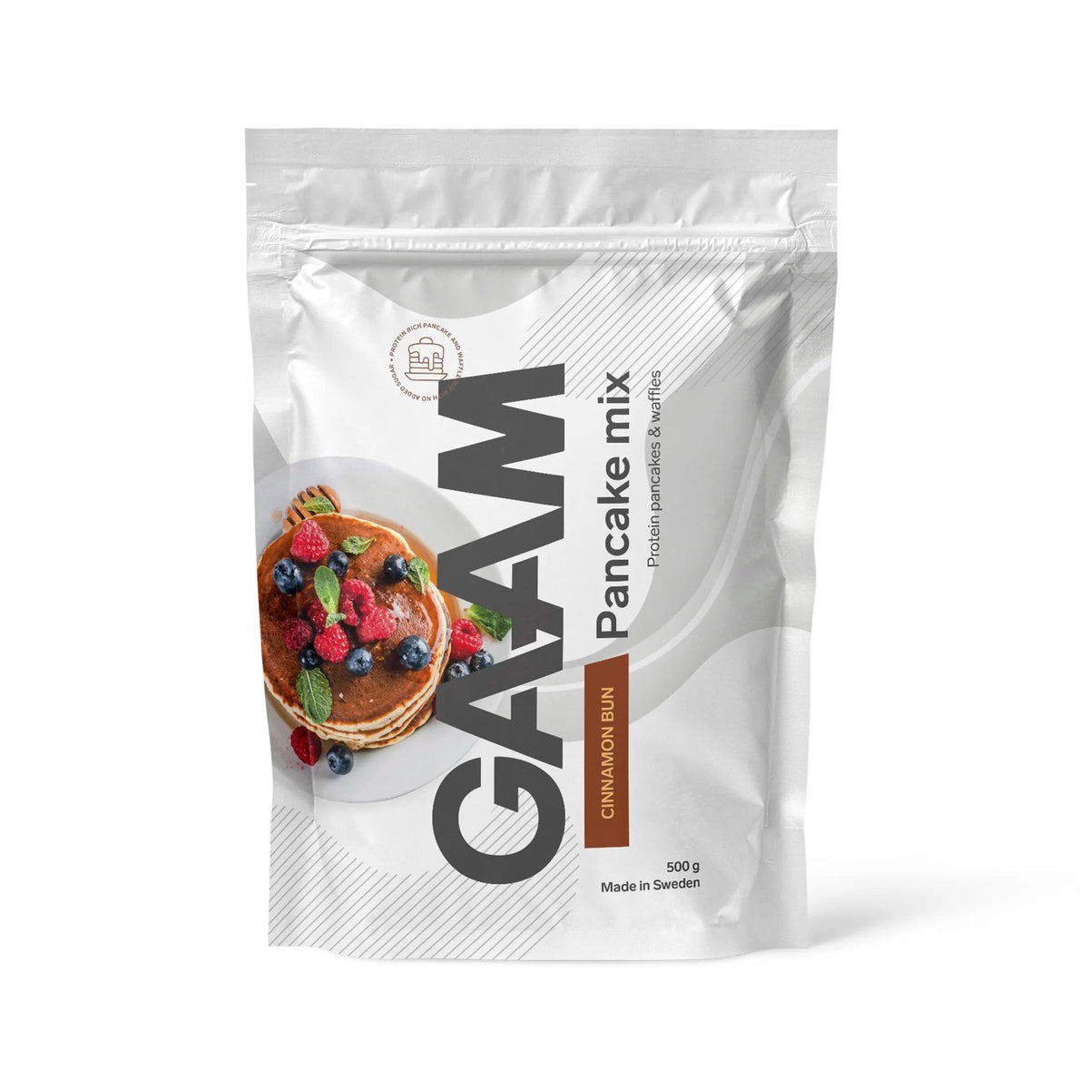 GAAM Pancake Mix 500 g -pannukakkumix valkoisessa pussissa ruskeilla yksityiskohdilla, makuna Cinnamon Bun., kuva 4/4