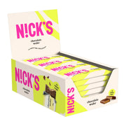 24 x Nicks Chocolate Wafer 35 g i en vit och limegrön displaylåda fylld med chokladkex och rosa detaljer.