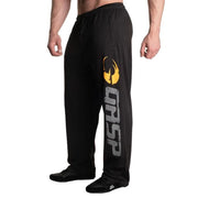 GASP Original Mesh Pants Black ovat rennot mustat mesh-treenihousut, joissa on suuri logo lahkeessa.