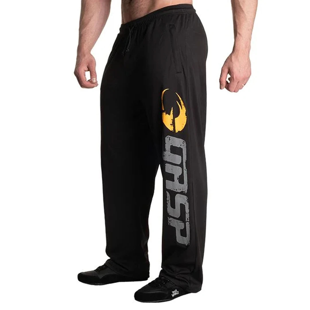 GASP Original Mesh Pants Black, mustat ja väljät mesh-treenihousut, joiden vasemmassa lahkeessa on suuri logo., kuva 5/6