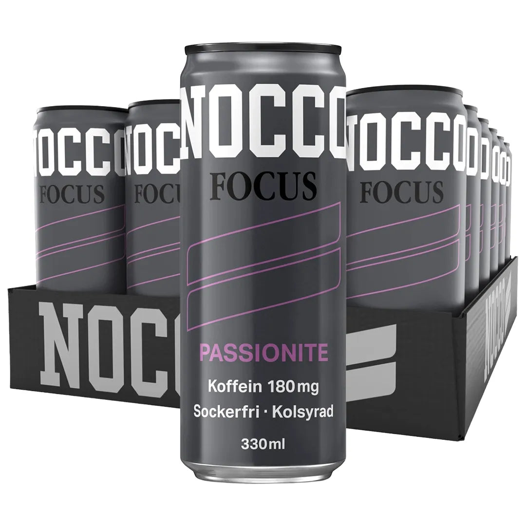 24 x NOCCO Focus 330 ml Passionite mustassa laatikossa tummanharmailla tölkeillä ja vaaleanpunaisilla yksityiskohdilla., kuva 1/1