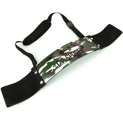 Maastokuvioitu C.P. Sports Biceps Blaster Camo -treeniväline mustilla neopreenipehmusteilla ja säädettävällä hihnalla., kuva 1/1