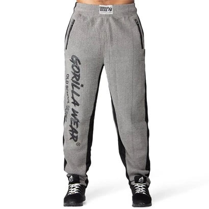 Gorilla Wear Augustine Old School Pants Grey -harmaat treenihousut mustilla verkkopaneeleilla ja isolla logolla., kuva 1/4